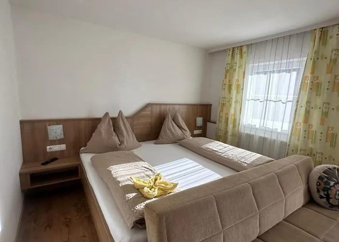 Casa de hóspedes Fruehstueckspension Alpenrose Iselsberg