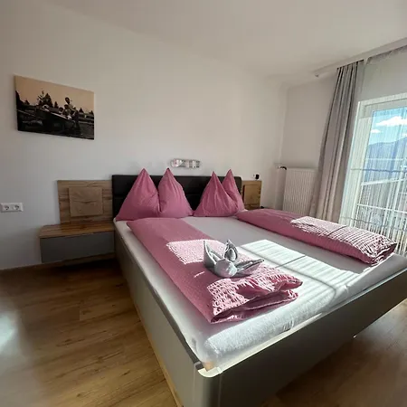 게스트하우스 Fruehstueckspension Alpenrose