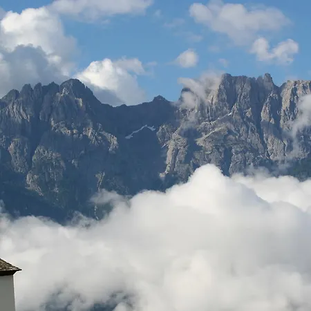 Fruehstueckspension Alpenrose