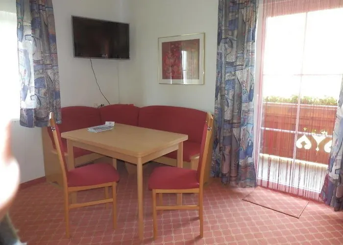 Fruehstueckspension Alpenrose 招待所 3*