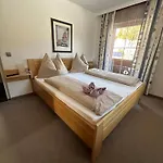 Fruehstueckspension Alpenrose Pensjonat 3*