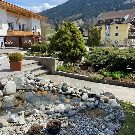 Casa de hóspedes Fruehstueckspension Alpenrose Iselsberg